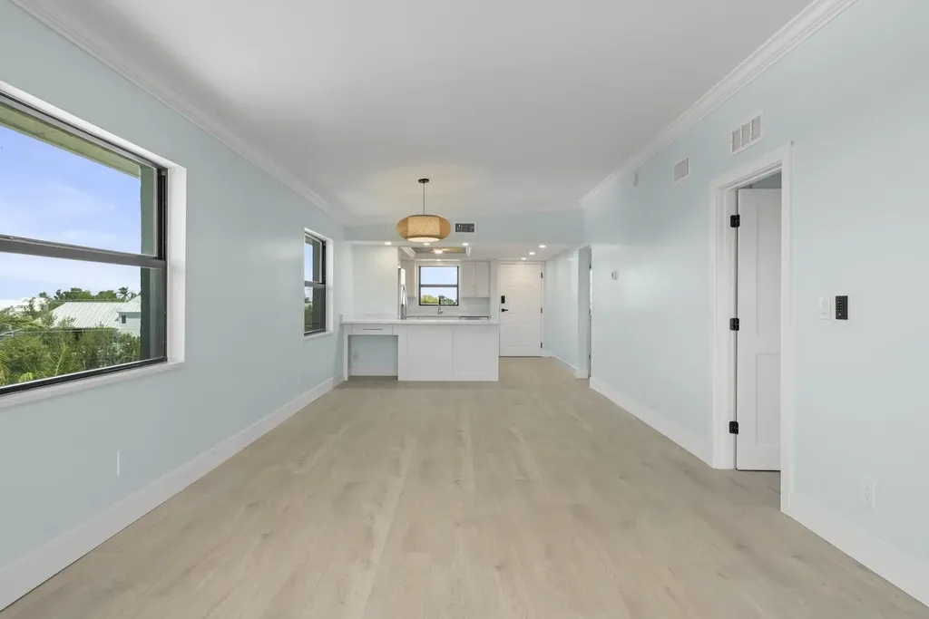 2737 W Gulf Drive Sanibel FL 33957