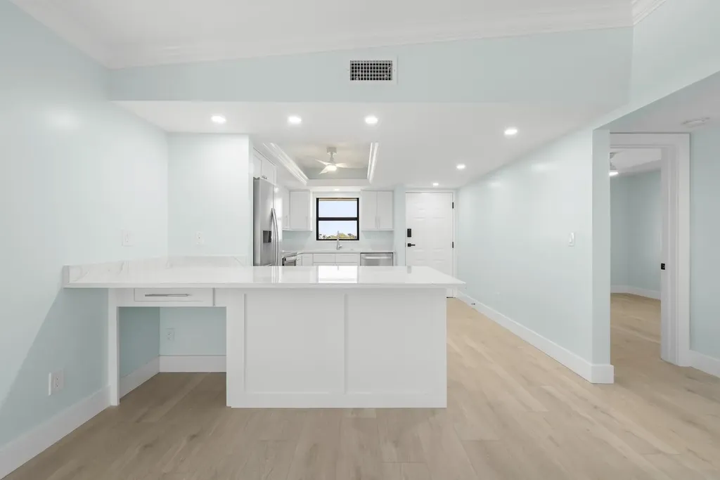 2737 W Gulf Drive Sanibel FL 33957