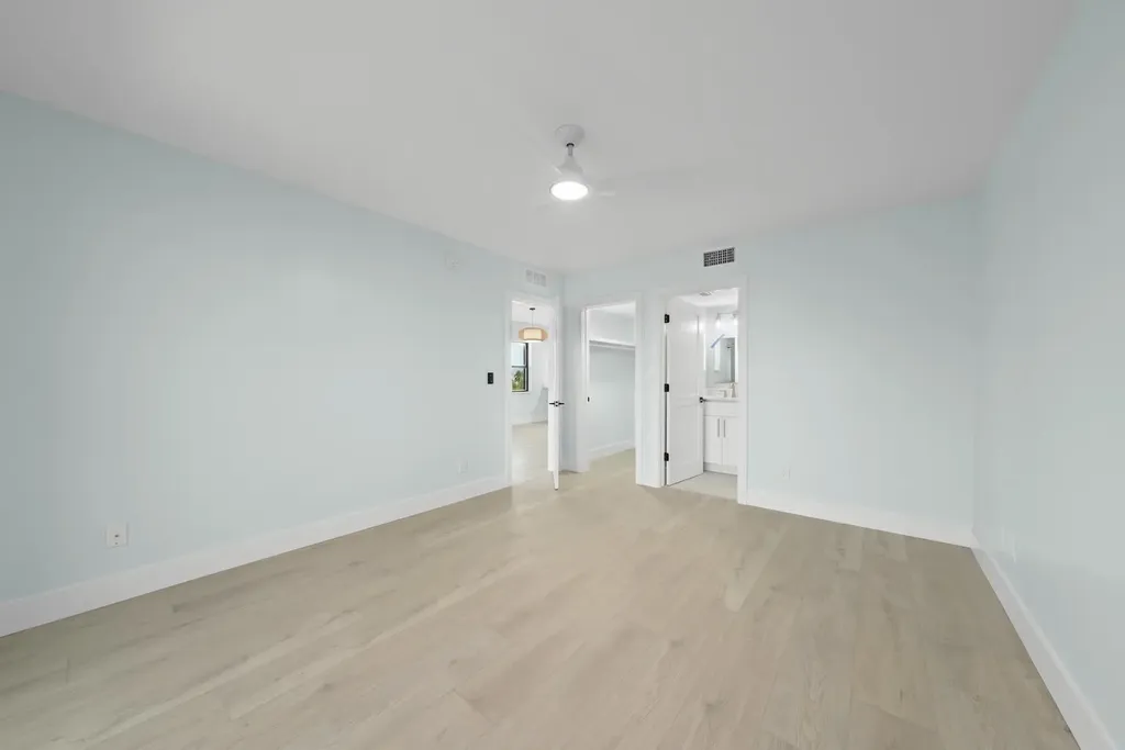 2737 W Gulf Drive Sanibel FL 33957