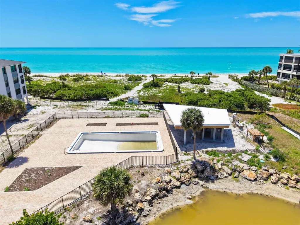 2737 W Gulf Drive Sanibel FL 33957