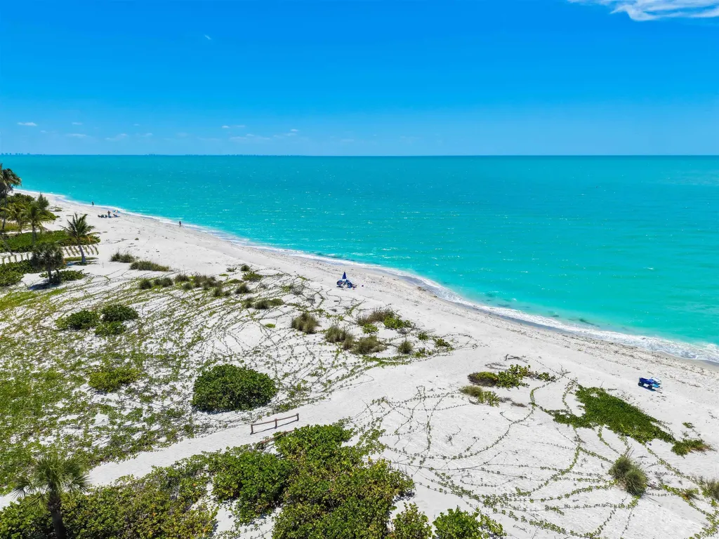 2737 W Gulf Drive Sanibel FL 33957
