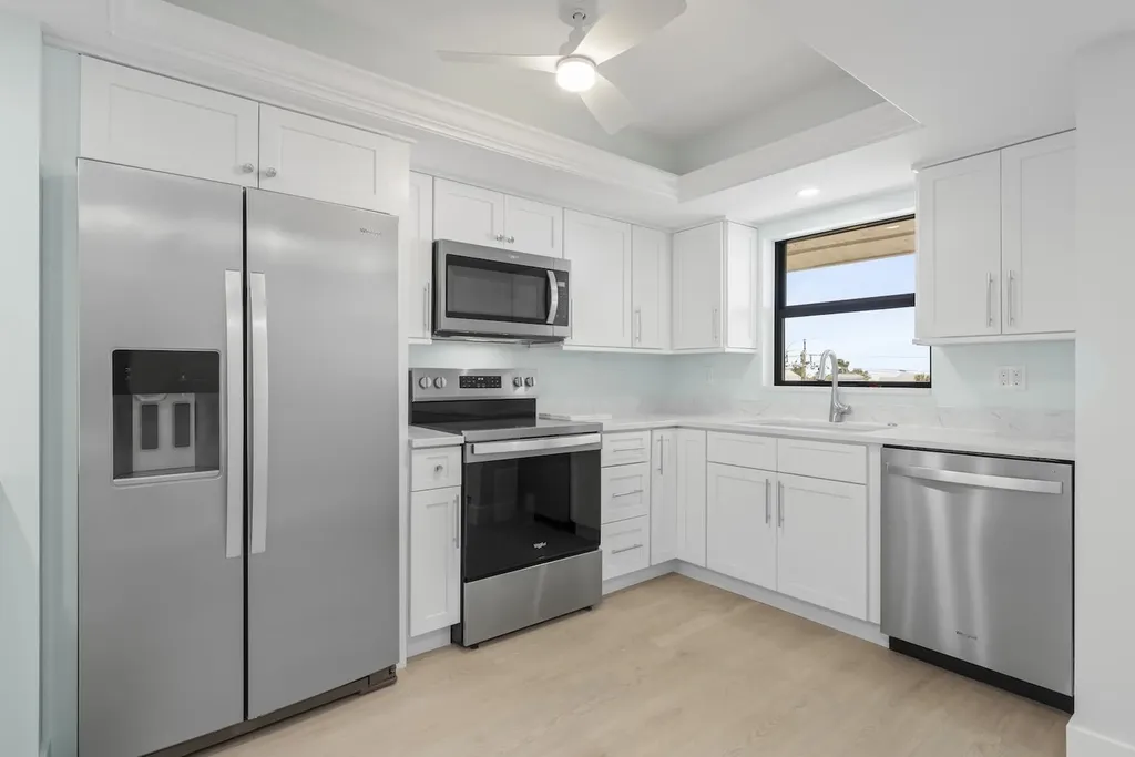 2737 W Gulf Drive Sanibel FL 33957