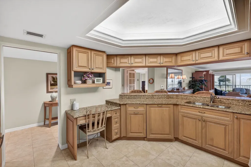 635 E Gulf Drive Sanibel FL 33957