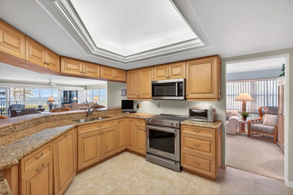 635 E Gulf Drive Sanibel FL 33957