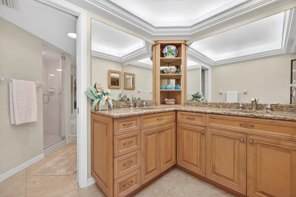 635 E Gulf Drive Sanibel FL 33957