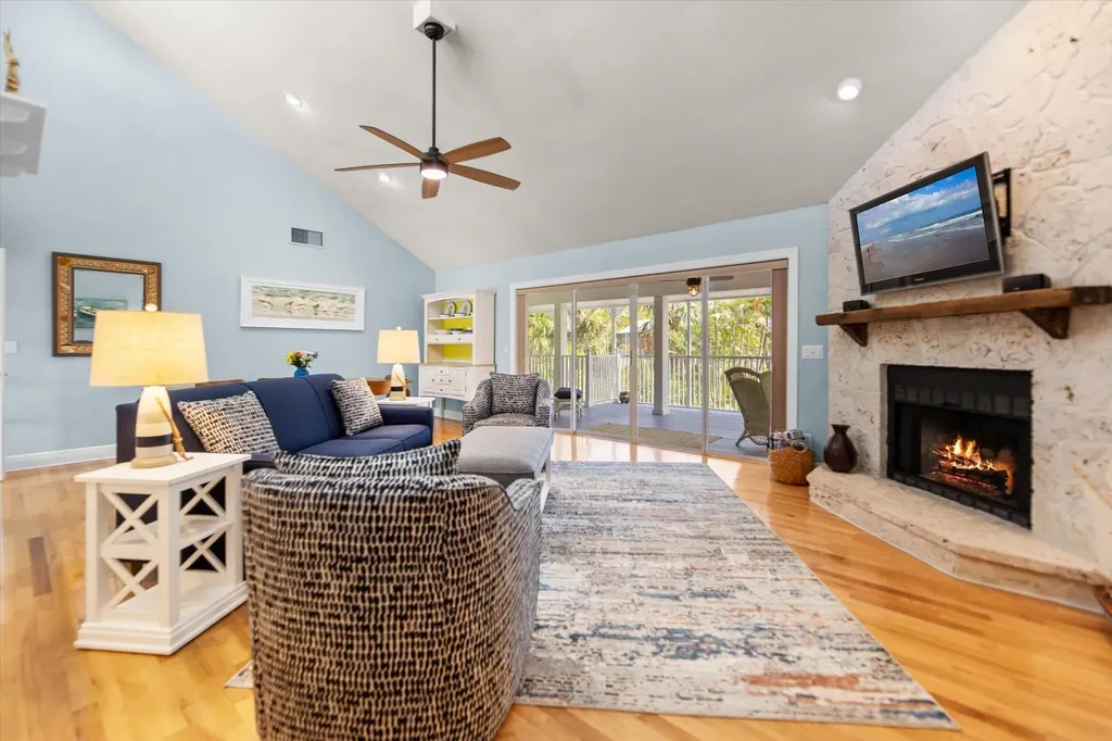 5304 Ladyfinger Lake Road Sanibel FL 33957