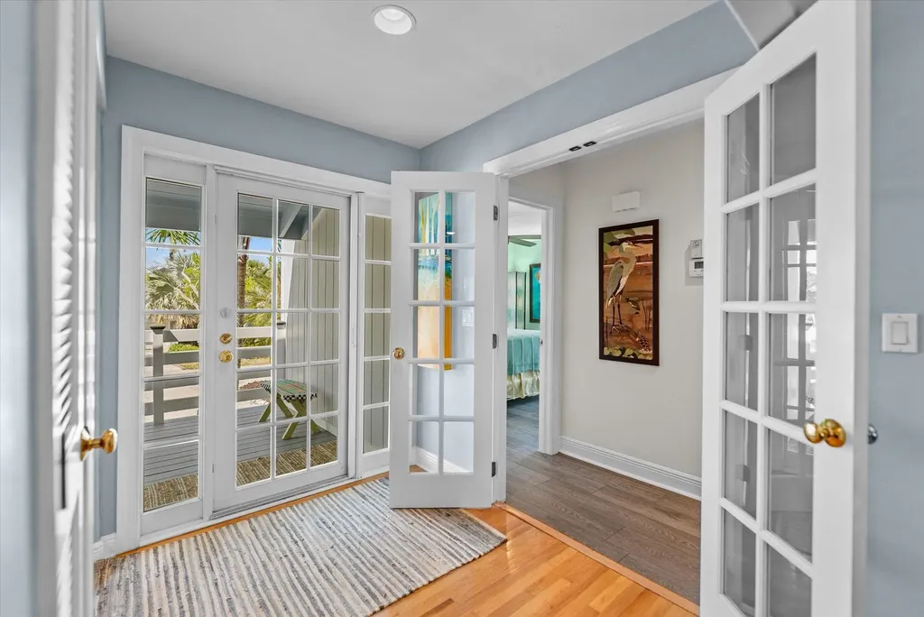5304 Ladyfinger Lake Road Sanibel FL 33957