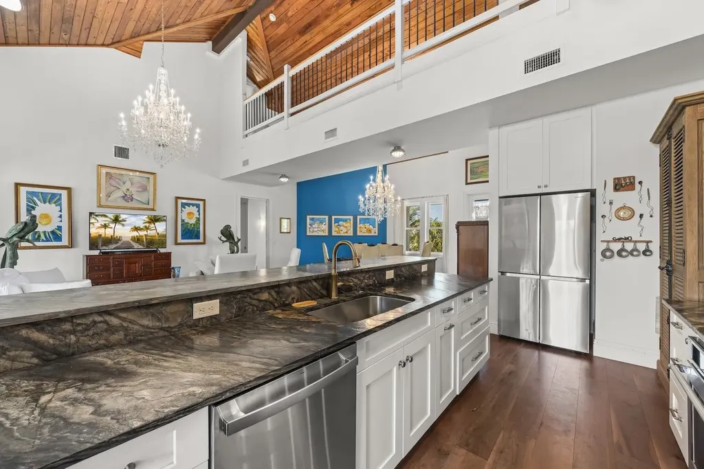 1428 Albatross Road Sanibel FL 33957