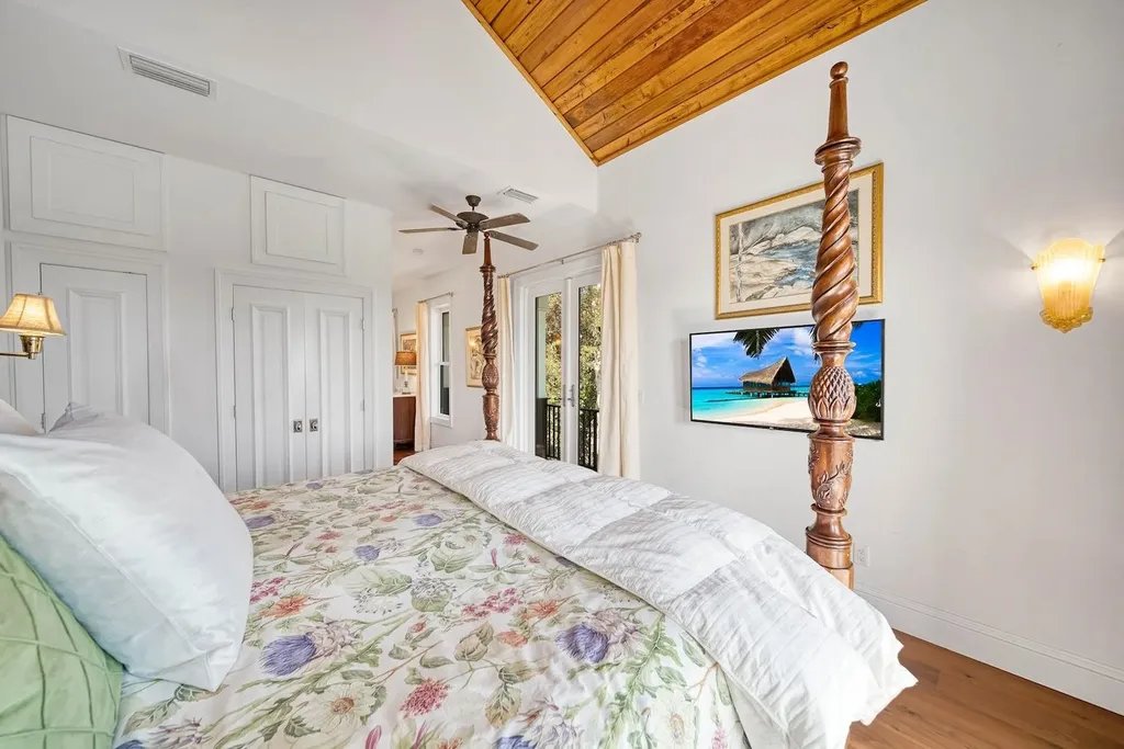 1428 Albatross Road Sanibel FL 33957