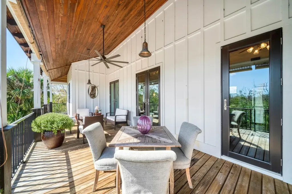 1428 Albatross Road Sanibel FL 33957