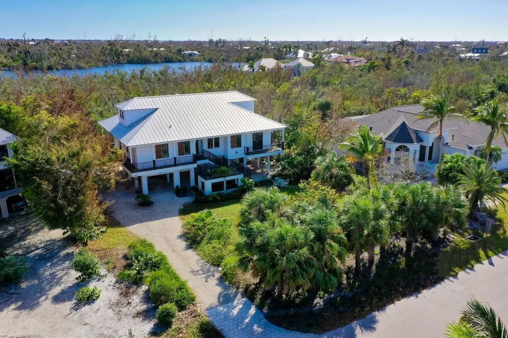 1428 Albatross Road Sanibel FL 33957