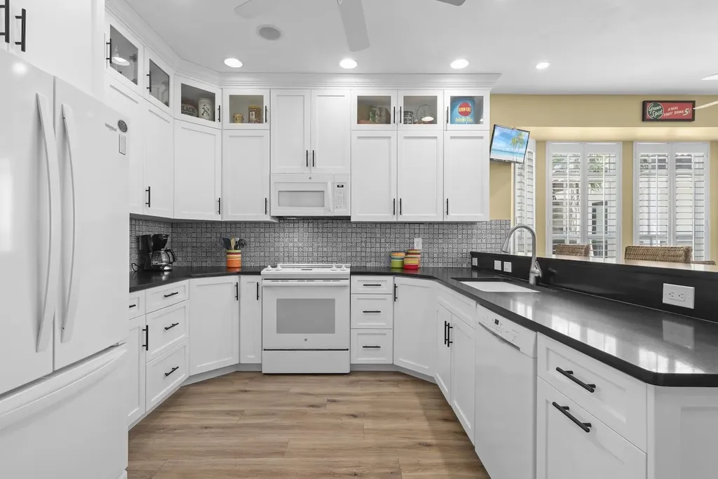 11525 Andy Rosse Lane Captiva FL 33924