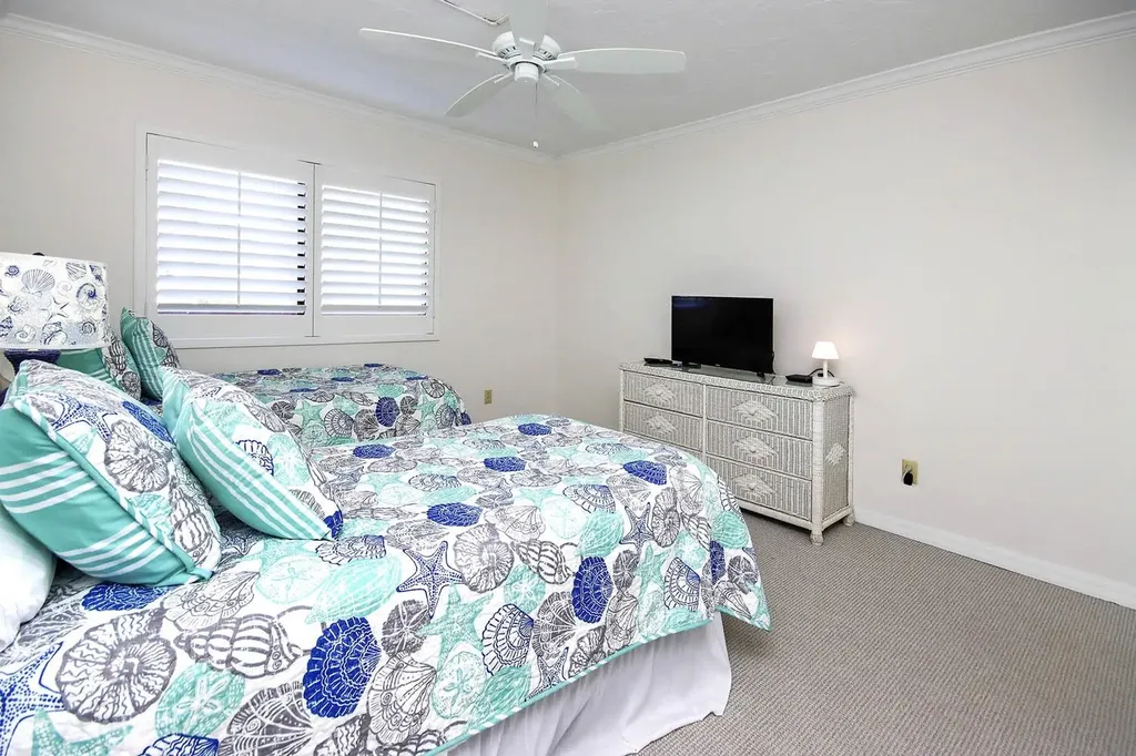 2445 W Gulf Drive Sanibel FL 33957