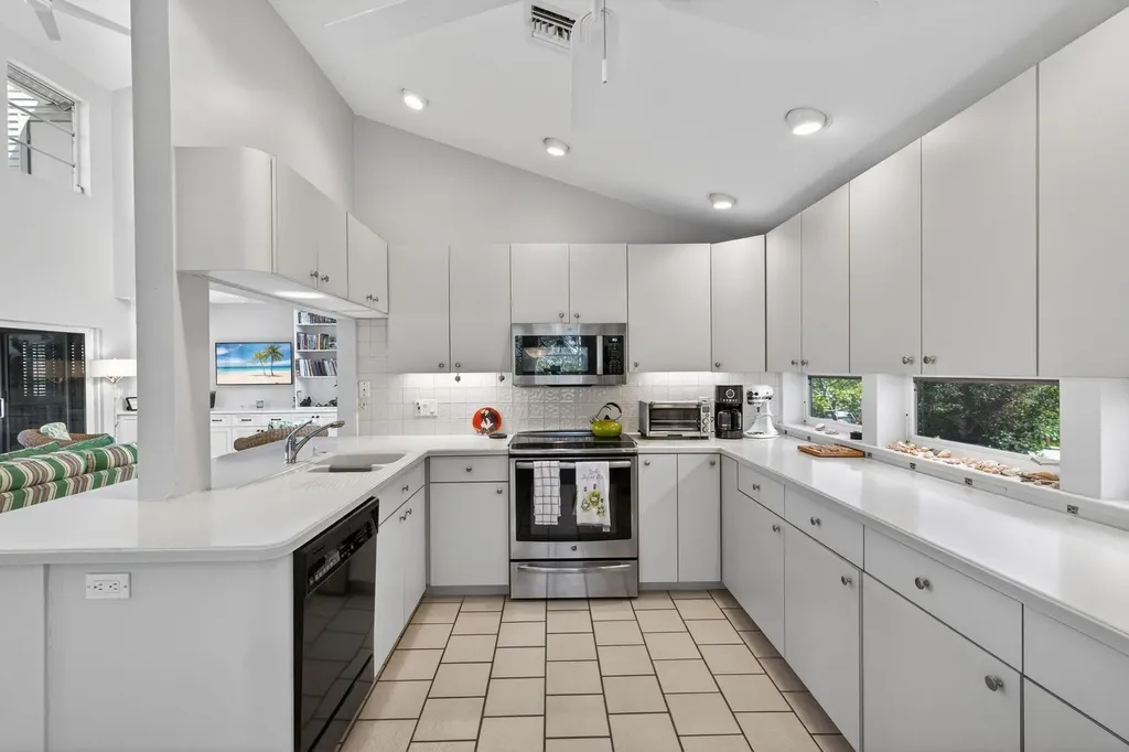 4209 Old Banyan Way Sanibel FL 33957