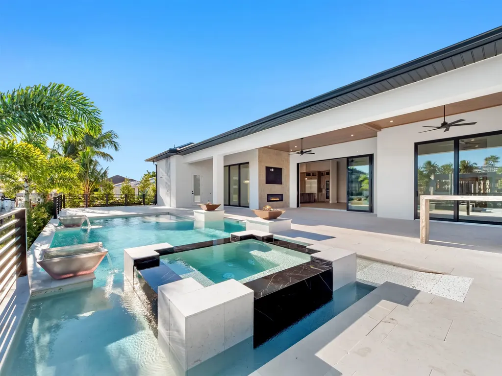 111 Montrose Drive Fort Myers FL 33919