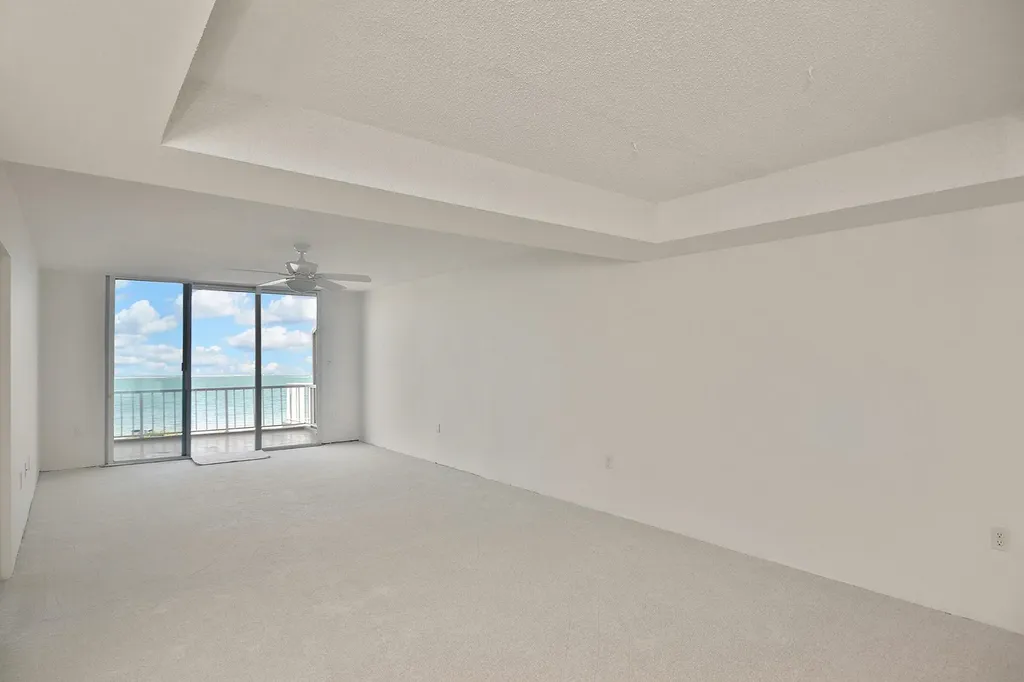 200 Periwinkle Way Sanibel FL 33957