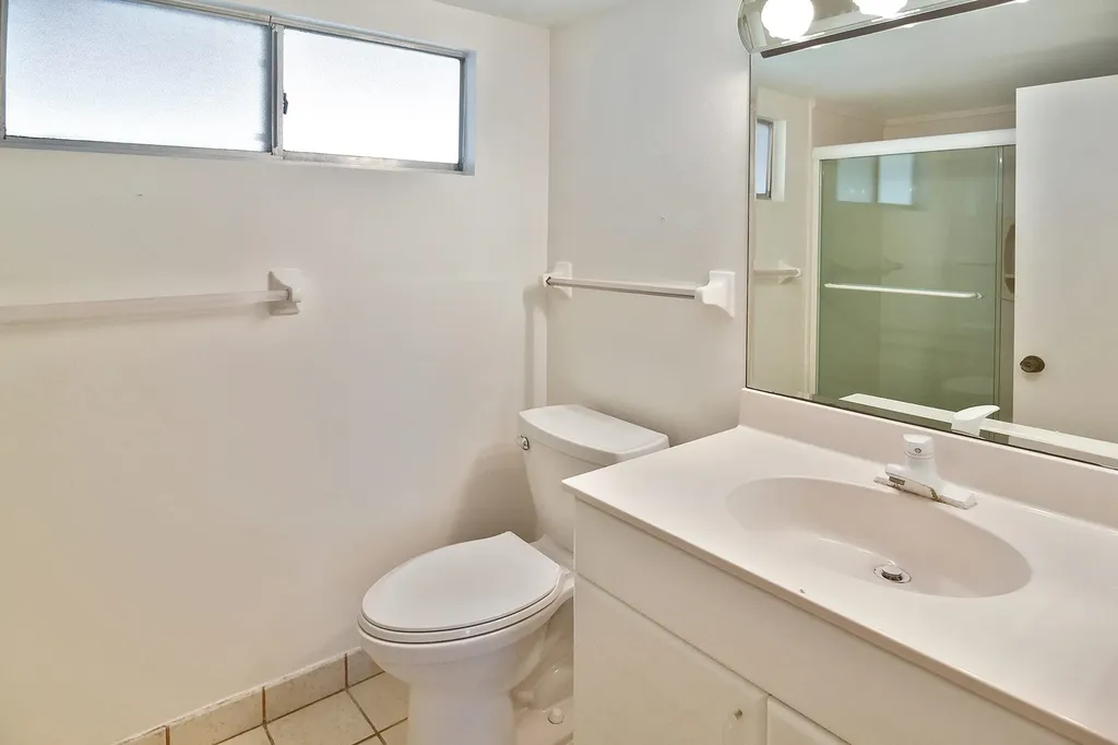 200 Periwinkle Way Sanibel FL 33957