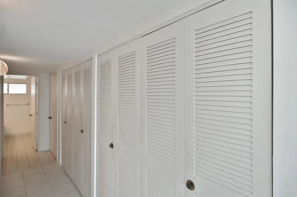 200 Periwinkle Way Sanibel FL 33957