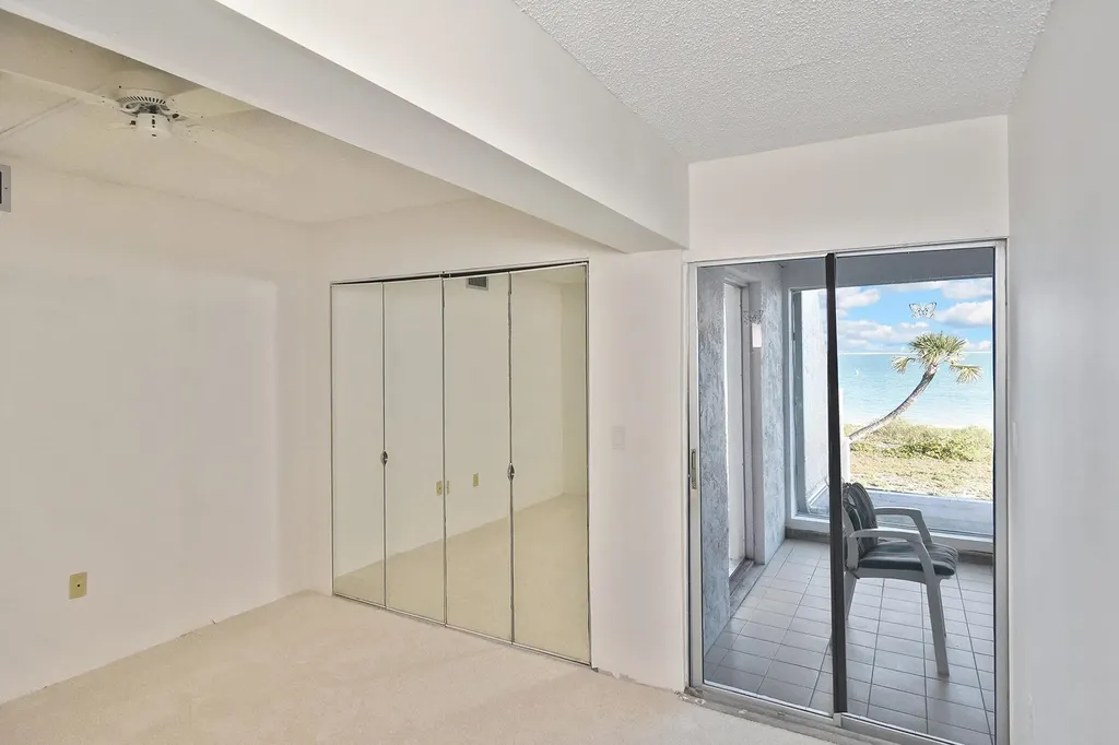 200 Periwinkle Way Sanibel FL 33957