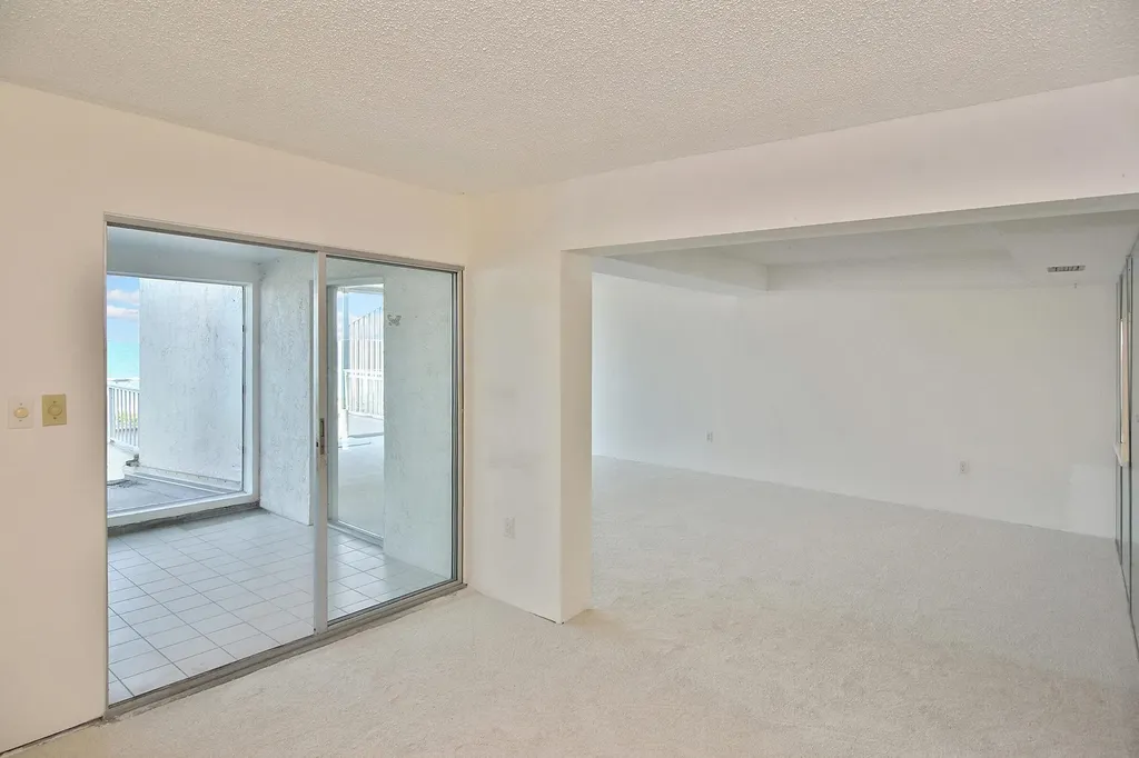 200 Periwinkle Way Sanibel FL 33957