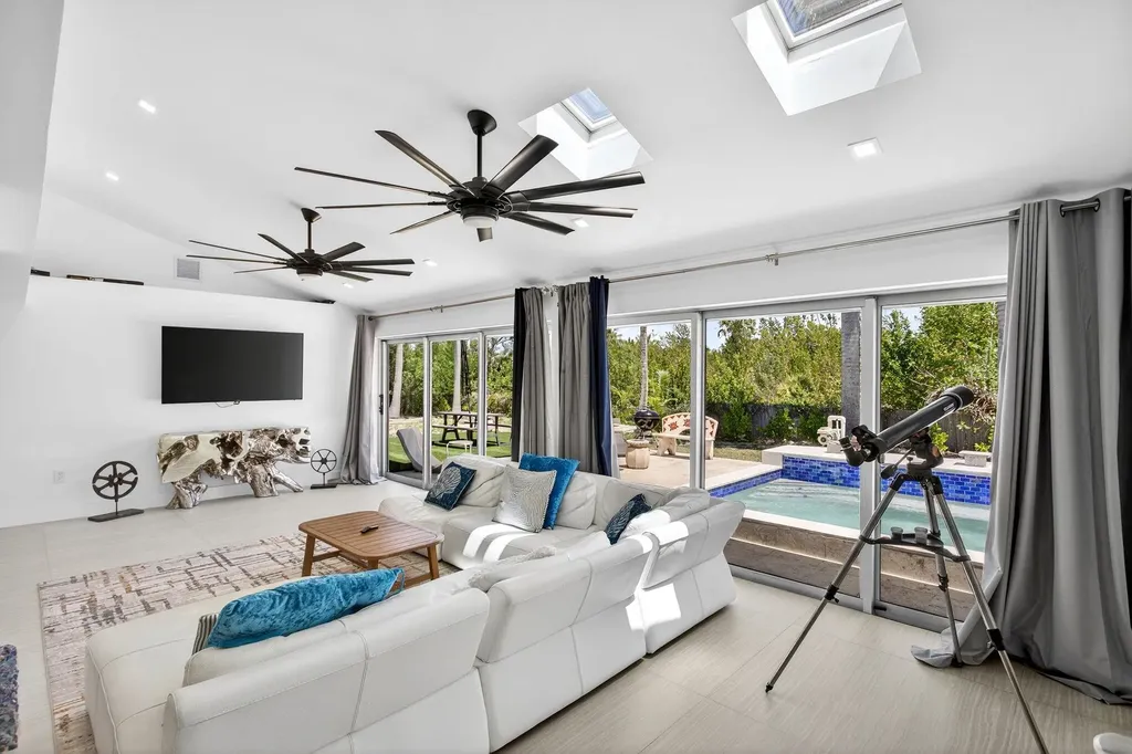 1874 Ibis Lane Sanibel FL 33957