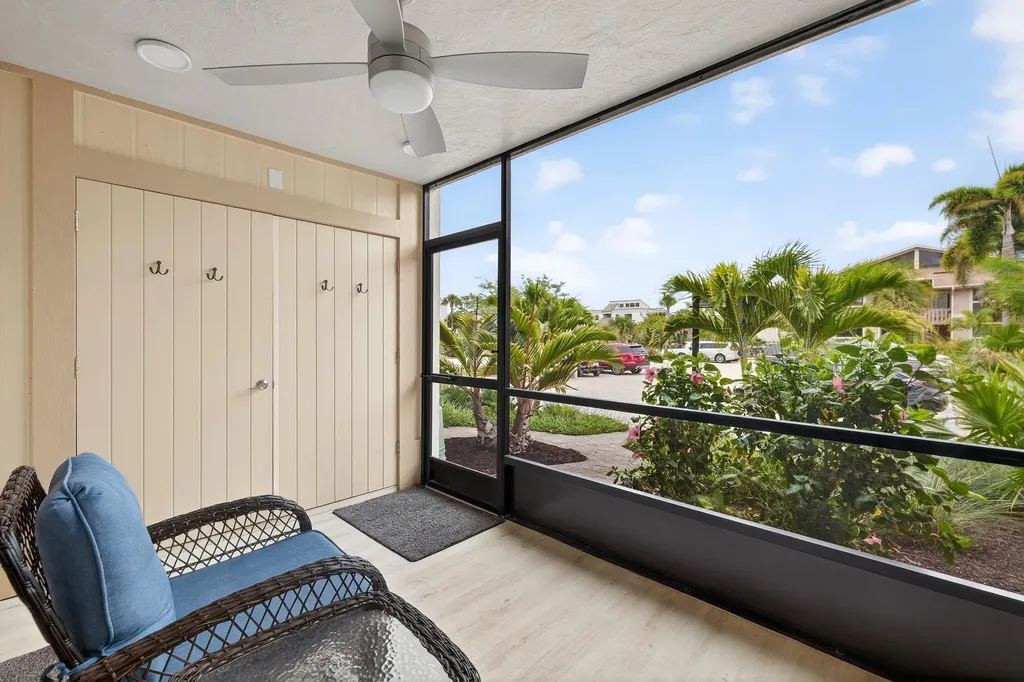 631 Nerita Street Sanibel FL 33957