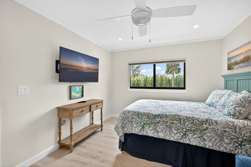 631 Nerita Street Sanibel FL 33957