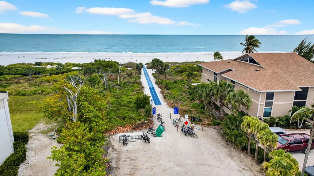 631 Nerita Street Sanibel FL 33957