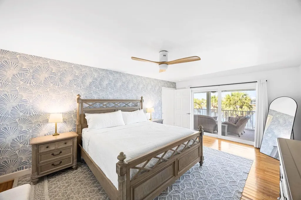 425 Lake Murex Circle Sanibel FL 33957