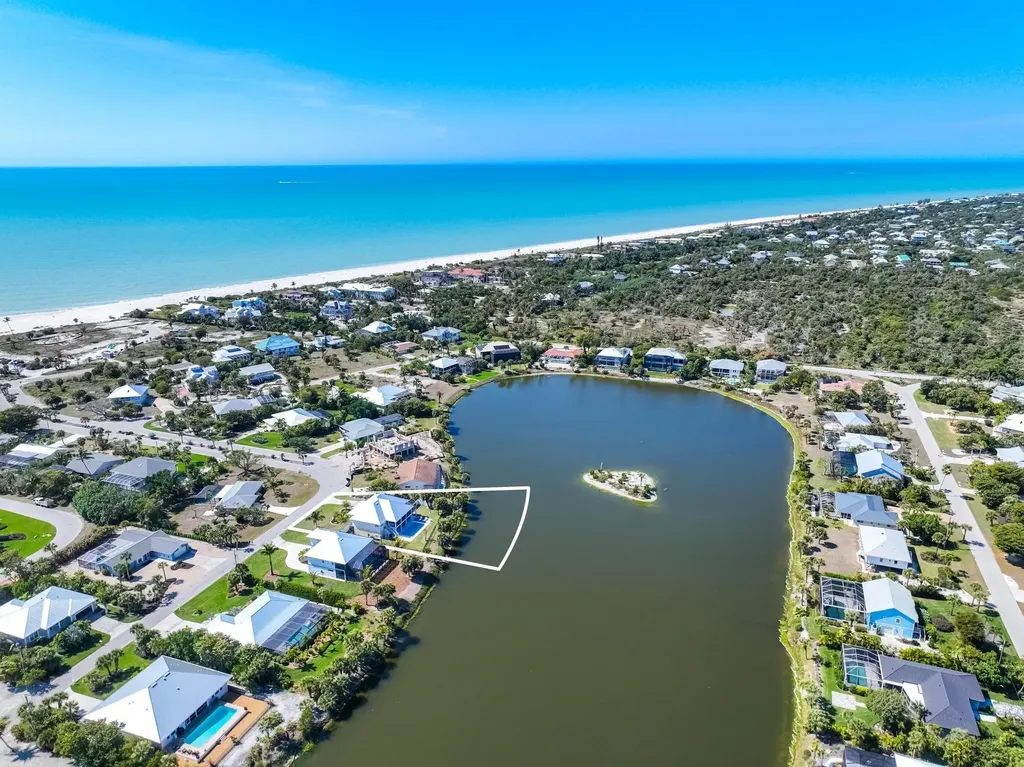 425 Lake Murex Circle Sanibel FL 33957