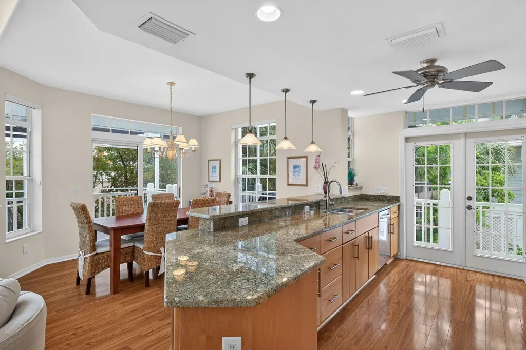 927 Almas Court Sanibel FL 33957