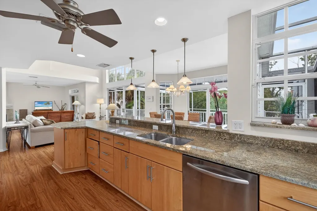 927 Almas Court Sanibel FL 33957