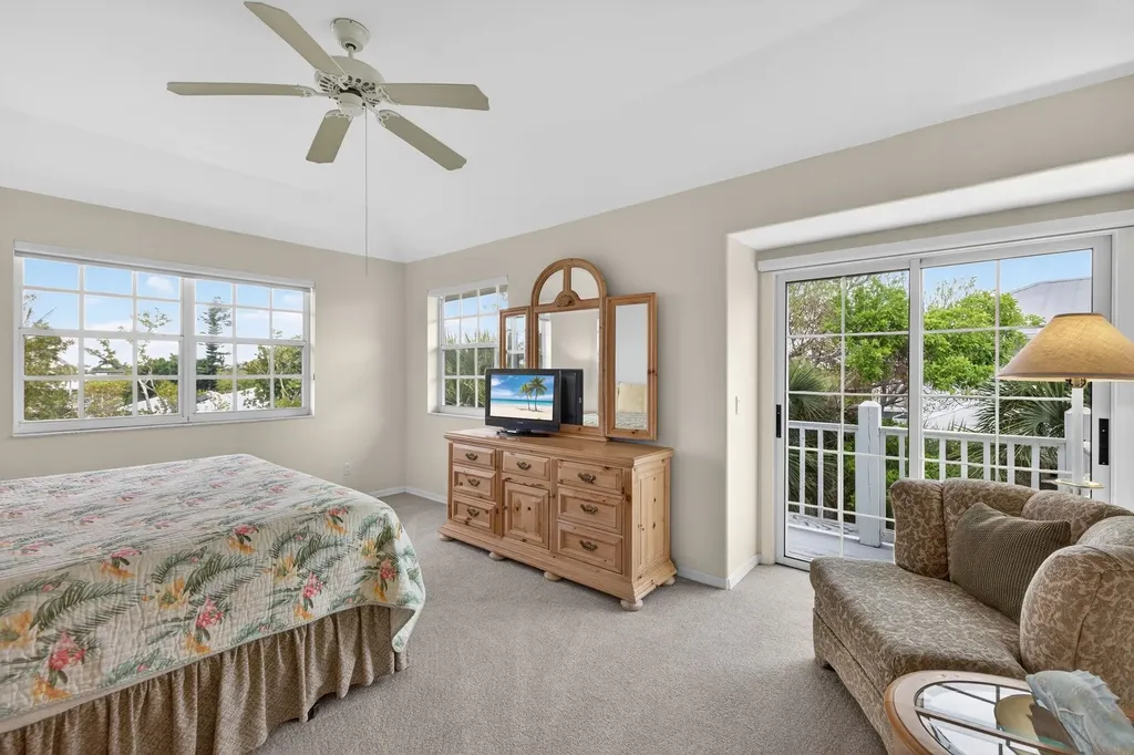 927 Almas Court Sanibel FL 33957