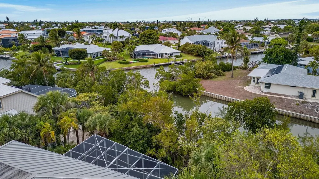 927 Almas Court Sanibel FL 33957