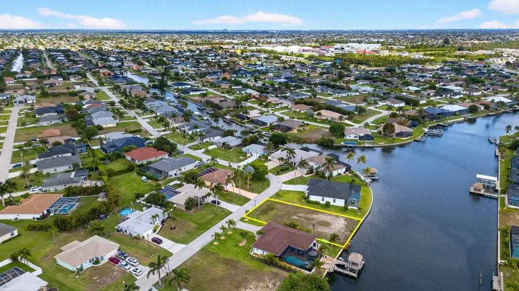 2856 SW 26th Place Cape Coral FL 33914