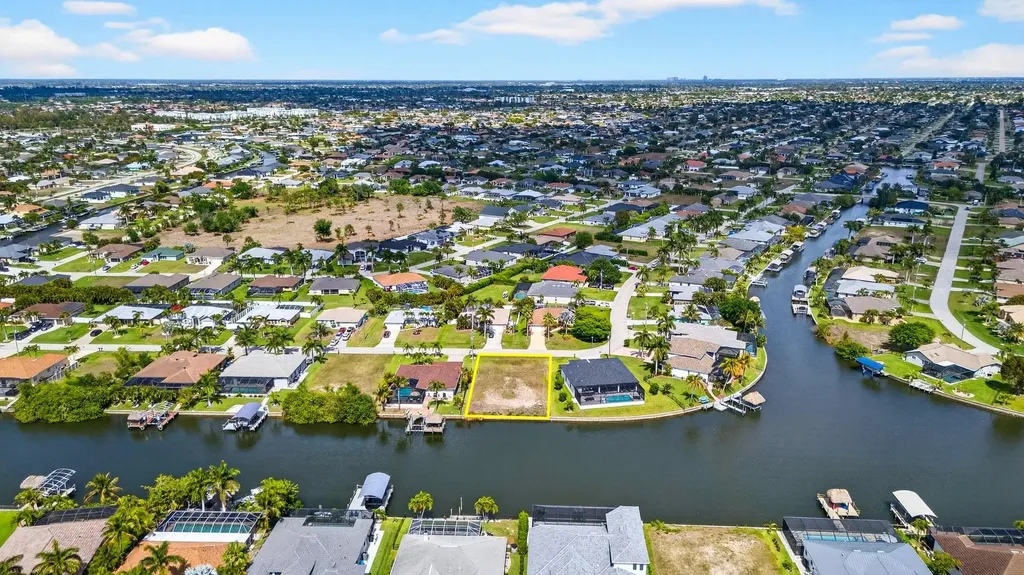 2856 SW 26th Place Cape Coral FL 33914