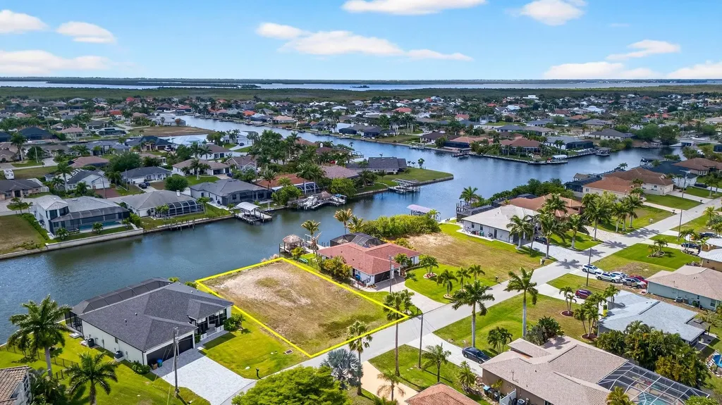 2856 SW 26th Place Cape Coral FL 33914