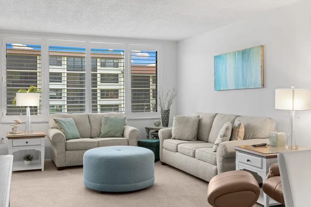 979 E Gulf Drive Sanibel FL 33957