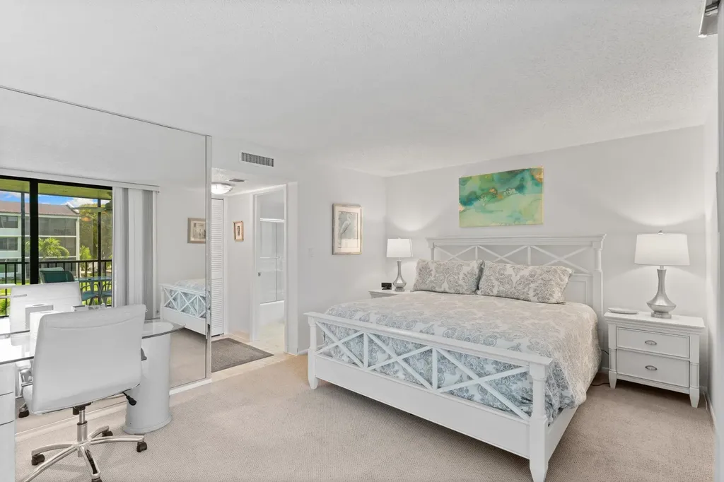 979 E Gulf Drive Sanibel FL 33957