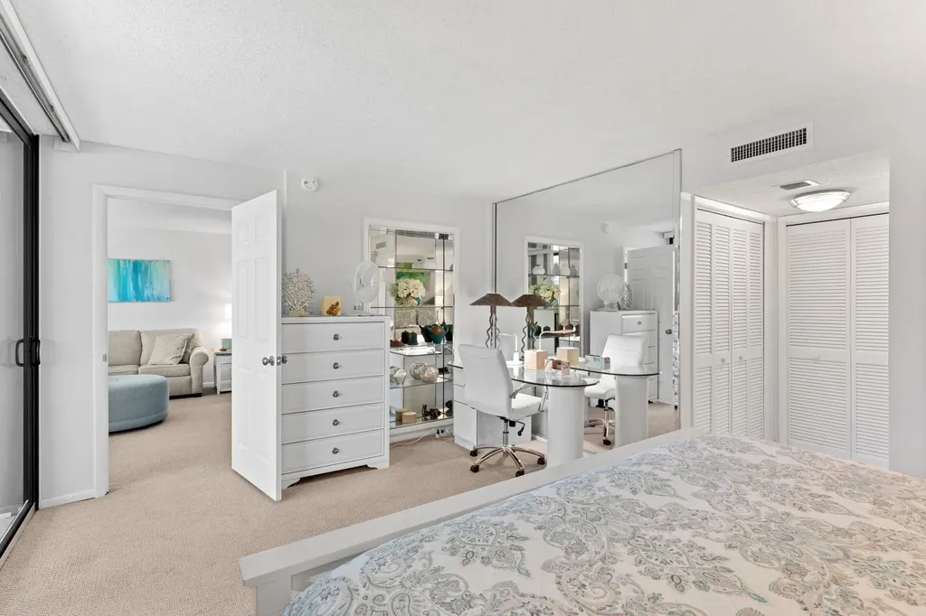 979 E Gulf Drive Sanibel FL 33957