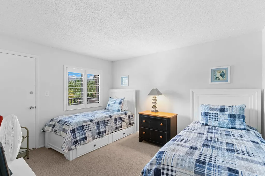 979 E Gulf Drive Sanibel FL 33957
