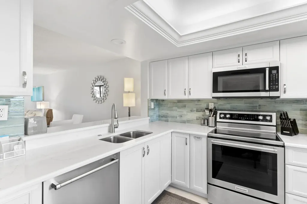 979 E Gulf Drive Sanibel FL 33957