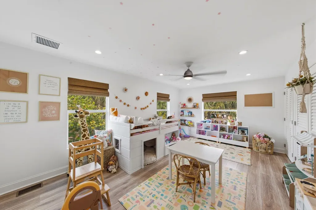 9248 Kincaid Court Sanibel FL 33957