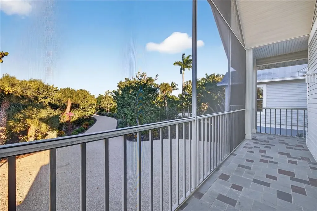 5105 Joewood Drive Sanibel FL 33957