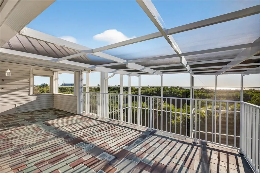 5105 Joewood Drive Sanibel FL 33957