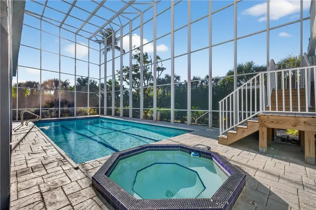 5105 Joewood Drive Sanibel FL 33957