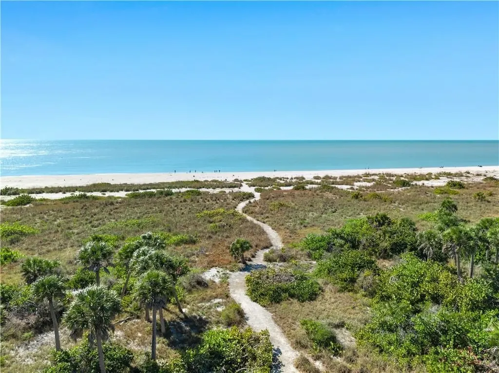 5105 Joewood Drive Sanibel FL 33957