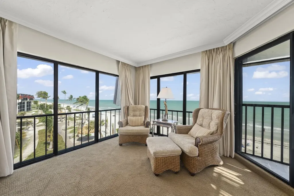 2445 W Gulf Drive Sanibel FL 33957
