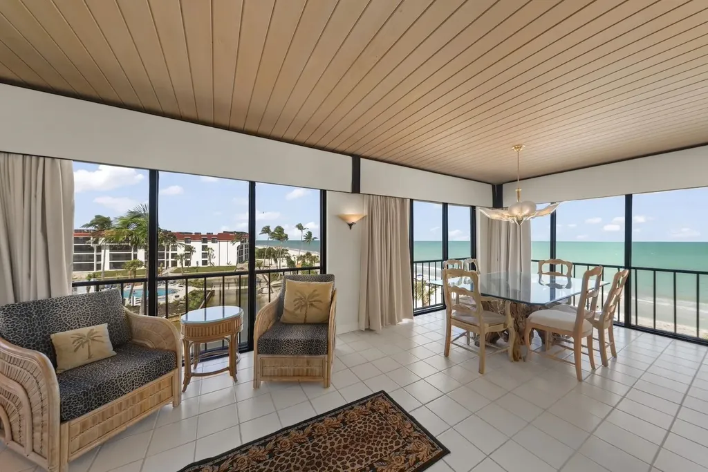 2445 W Gulf Drive Sanibel FL 33957