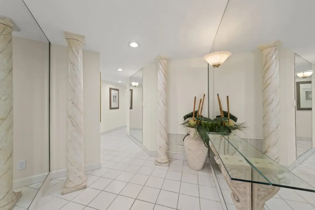 2445 W Gulf Drive Sanibel FL 33957